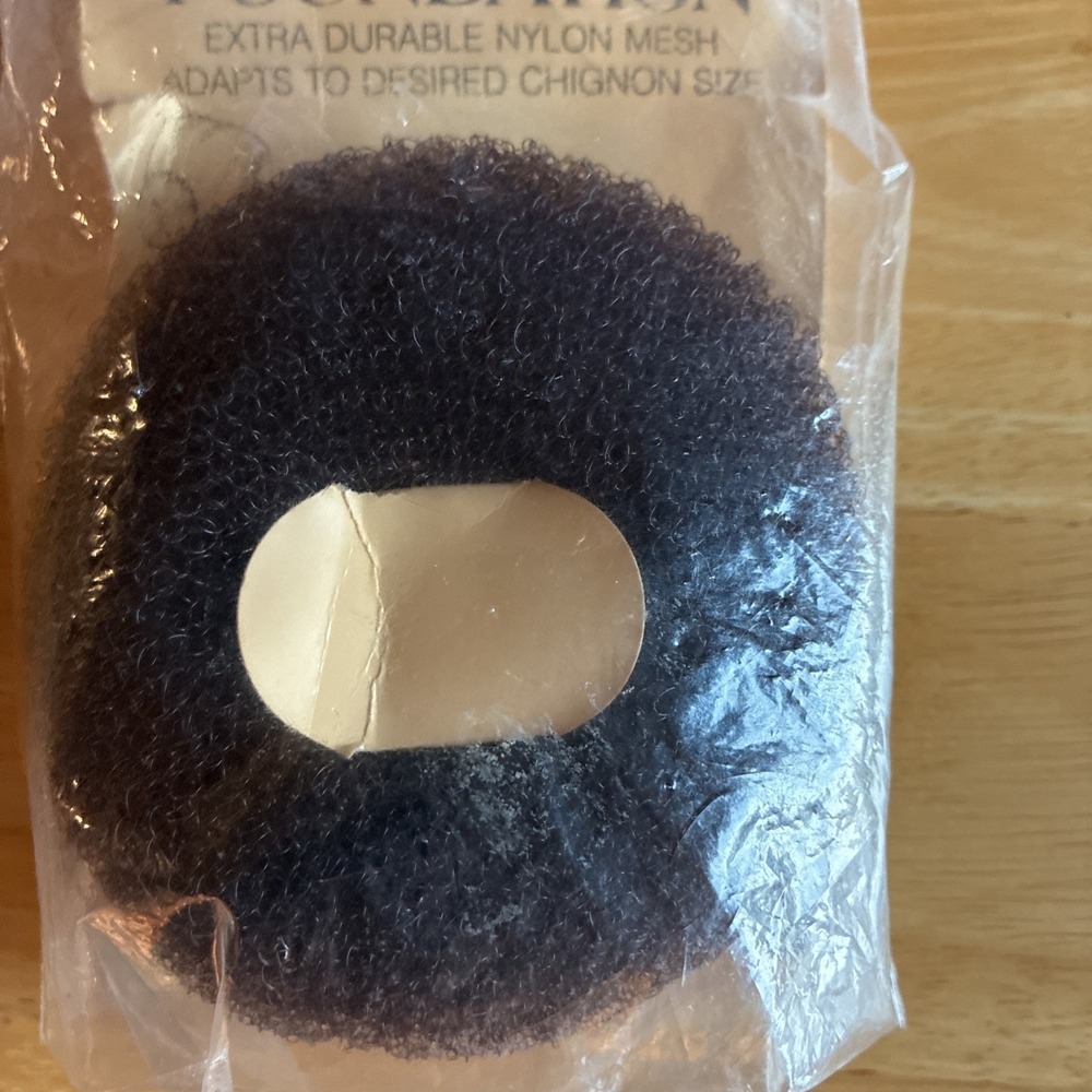 VTG 70s Goody Chignon Foundation Adjustable Size Dark Brown NIP - Picture 3 of 6